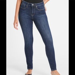 Banana Republic Curvy Mid Rise Skinny Jean 29